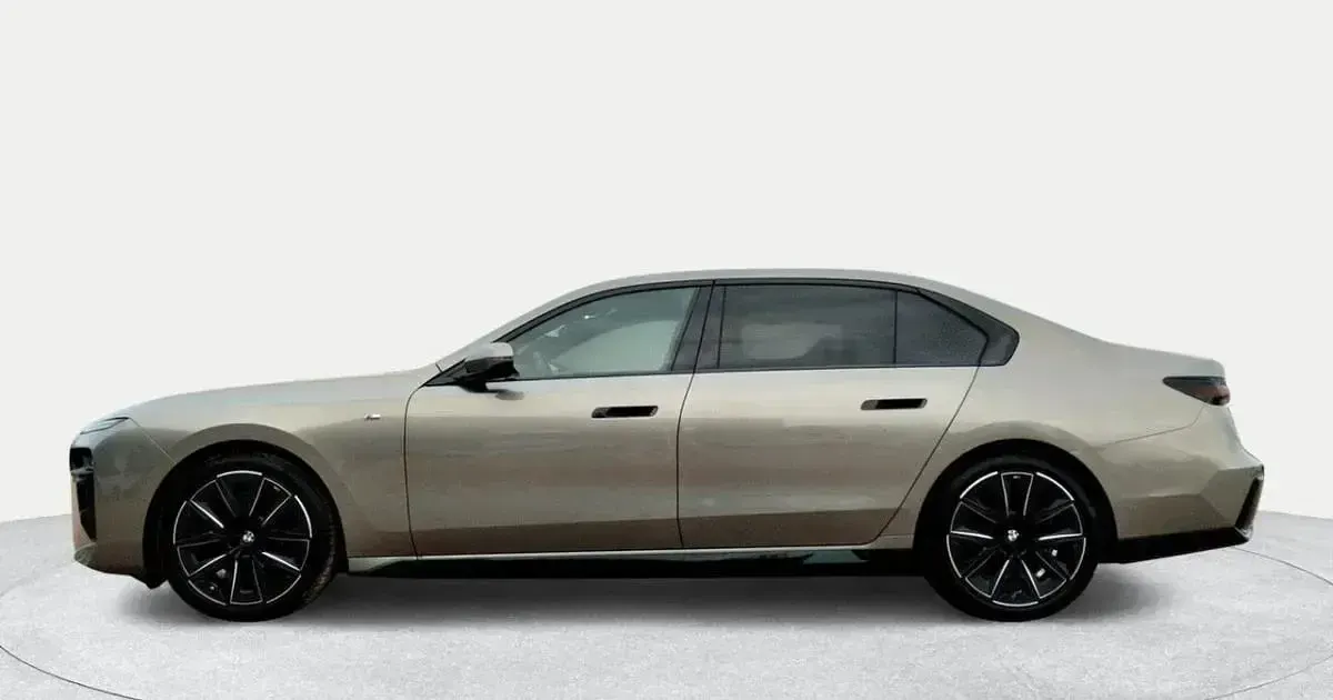 Usado BMW 740 299 CV (219 kW) 2025 Berlina