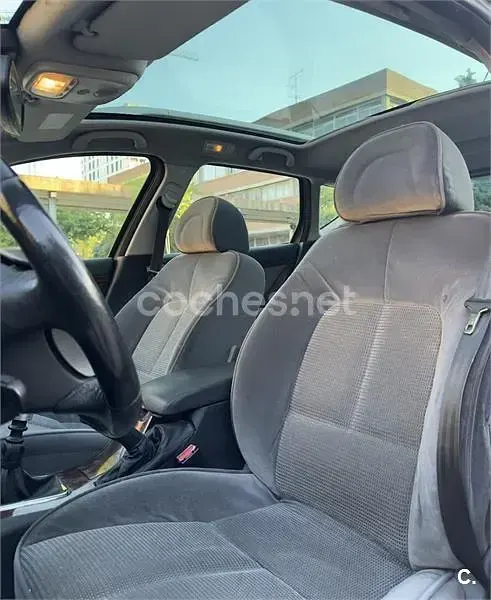 Usado Peugeot 407 Sport 136 CV (100 kW) 2006 Beige Familiar