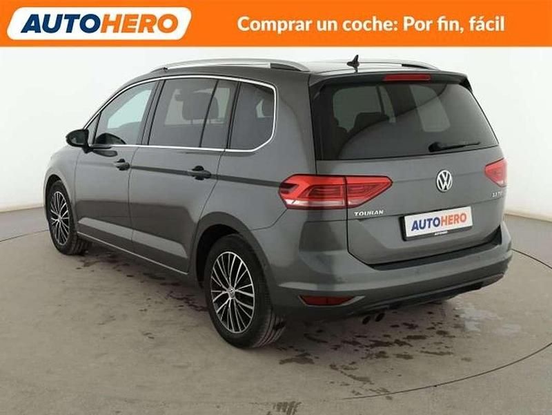 Usado VW Touran Sport 150 CV (110 kW) 2015 Gris Monovolumen