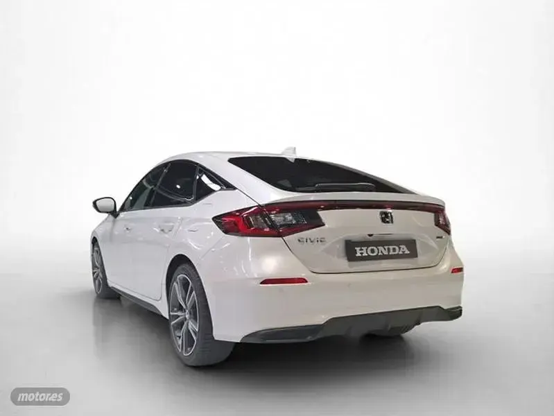 Usado Honda Civic Advance 184 CV (135 kW) 2025 Blanco Berlina