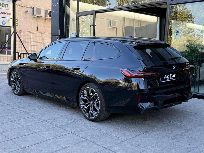 Usado BMW 530e 299 CV (219 kW) 2025 Azul Familiar