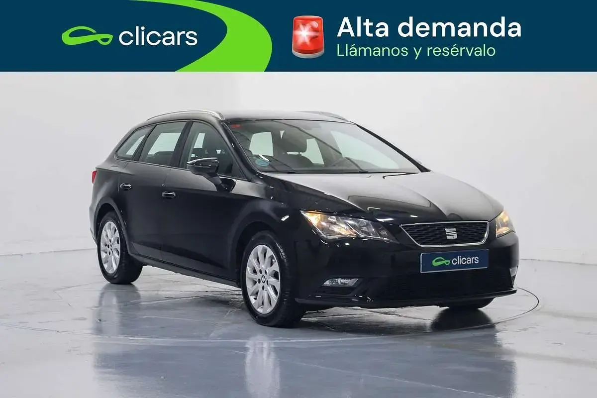 Usado Seat Leon ST Style 110 CV (80 kW) 2016 Negro Familiar