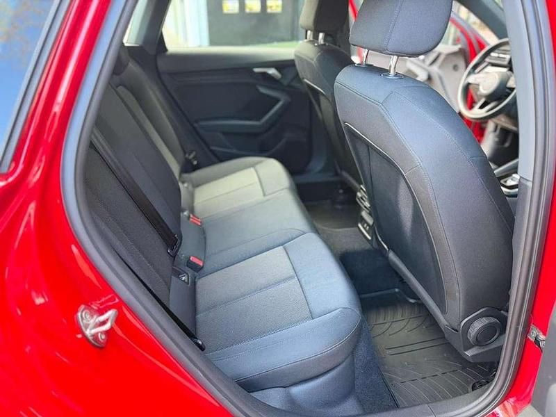Usado Audi A3 Sportback e-tron Advanced 204 CV (150 kW) 2022 Rojo Utilitario