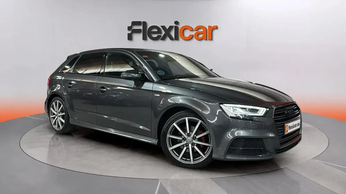 Usado Audi A3 S-Line 150 HP (110 kW) 2019 Sedan