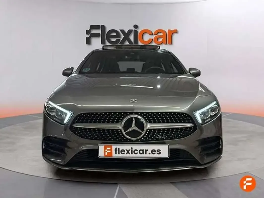 Usado Mercedes A200 150 CV (110 kW) 2022 Gris Berlina