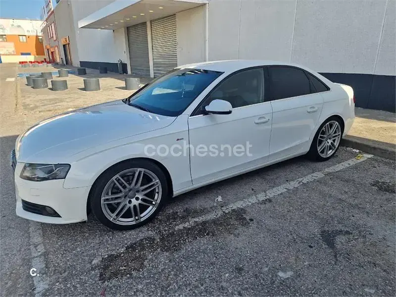 Usado Audi A4 143 CV (105 kW) 2011 Blanco Berlina