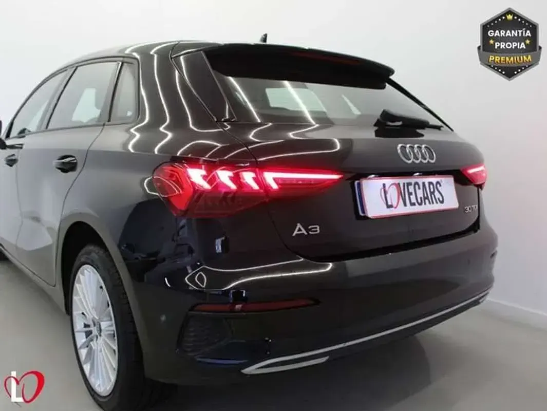 Usado Audi A3 Sportback Advanced 150 CV (110 kW) 2021 Negro Utilitario