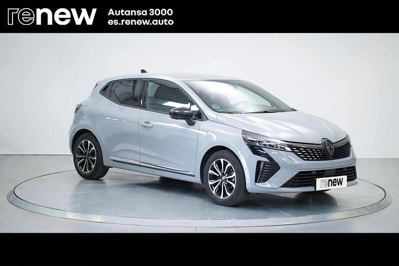 Usado Renault Clio V Techno 100 CV (73 kW) 2025 Gris Berlina