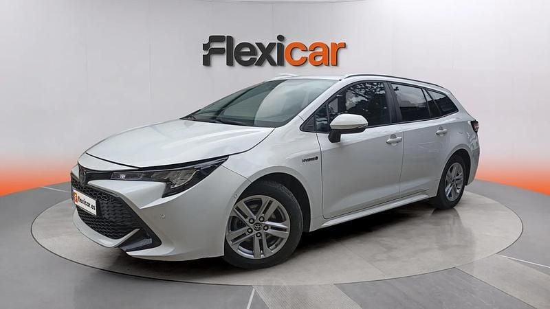 Usado Toyota Corolla Business Edition 122 CV (89 kW) 2021 Blanco Familiar