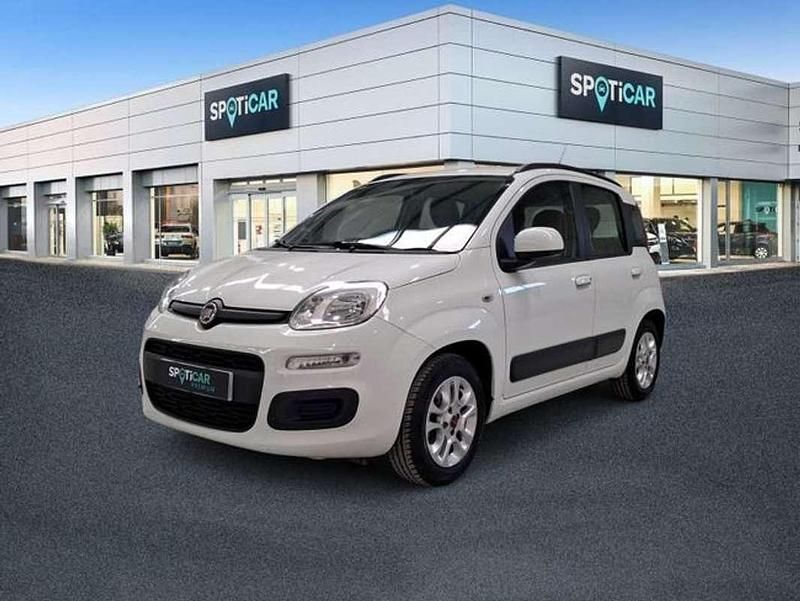 Usado Fiat Panda Lounge 69 CV (50 kW) 2016 Blanco Utilitario