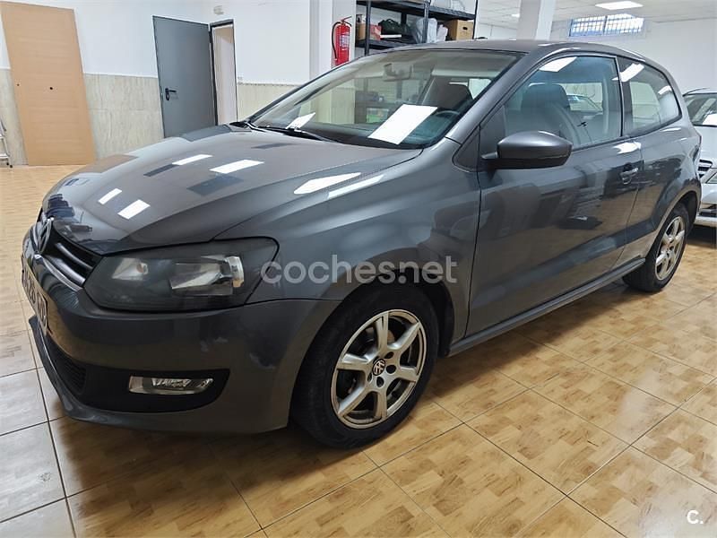 Käytetty VW Polo Advance 90 HP (66 kW) 2010 Harmaa Viistoperä