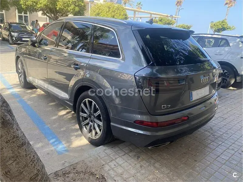 Usado Audi Q7 Sport 272 CV (200 kW) 2016 Gris / plata SUV