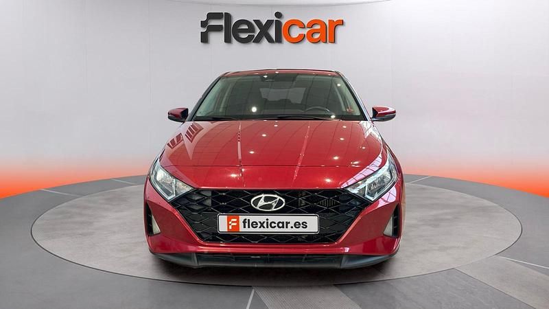 Usado Hyundai i20 101 CV (74 kW) 2021 Rojo Berlina