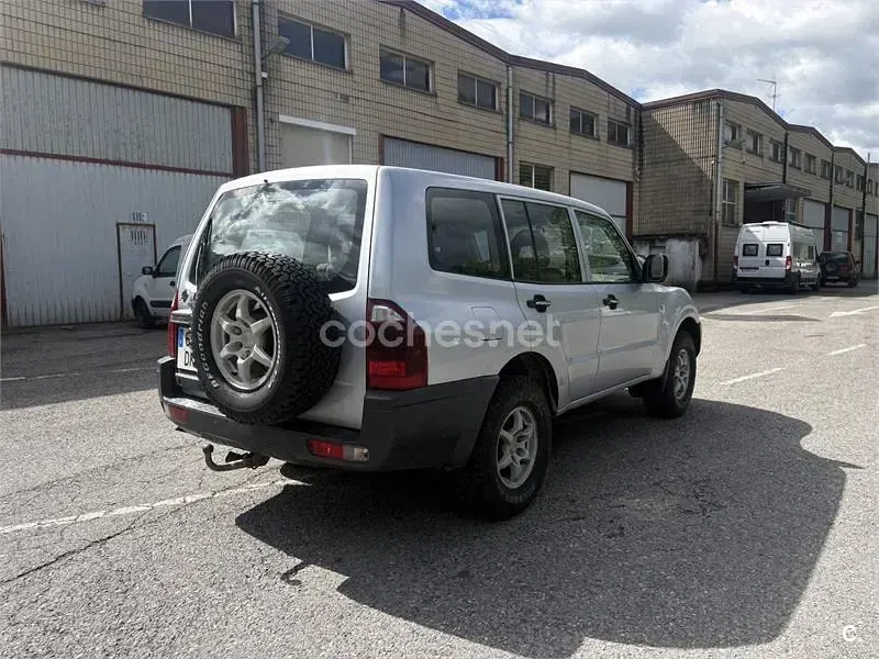 Usado Mitsubishi Montero 115 CV (84 kW) 2005 Gris / plata SUV