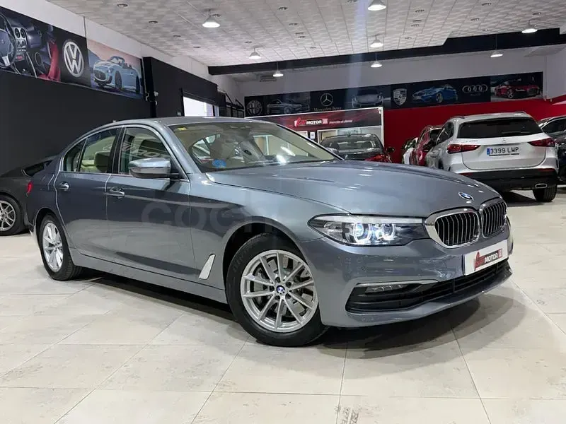 Usado BMW 530e 252 CV (185 kW) 2020 Gris / plata Berlina