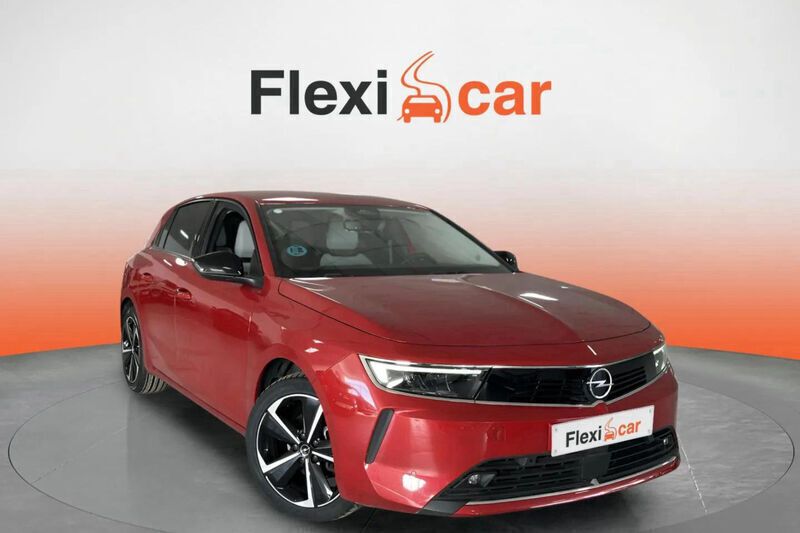 Rojo Usado 2022 Opel Astra Elegance Berlina | 15.470 € (Un poco caro) - Imagen 1/4
