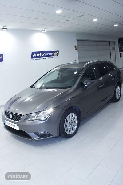 Negro Usado 2022 Seat Leon Style Berlina | 13.500 € (Buen precio) - Imagen 1/4