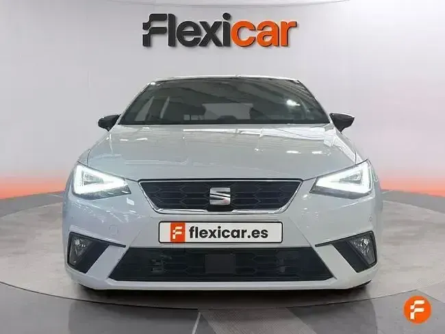 Usado Seat Ibiza FR 150 CV (110 kW) 2022 Blanco Utilitario