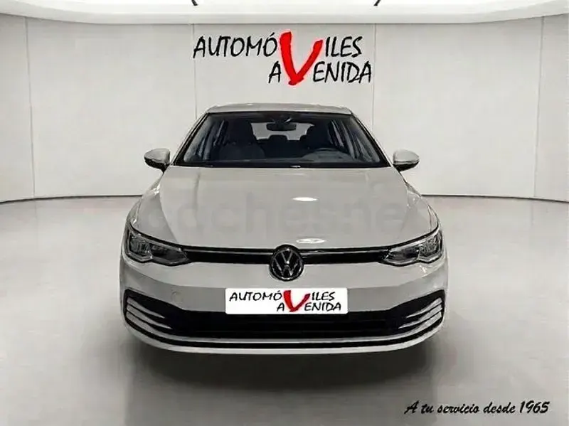 Usado VW Golf VIII Life 115 CV (84 kW) 2022 Blanco Berlina