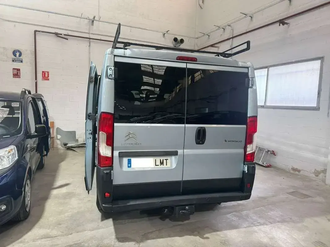 Usado Citroën Jumper 110 CV (80 kW) 2021 Azul Monovolumen