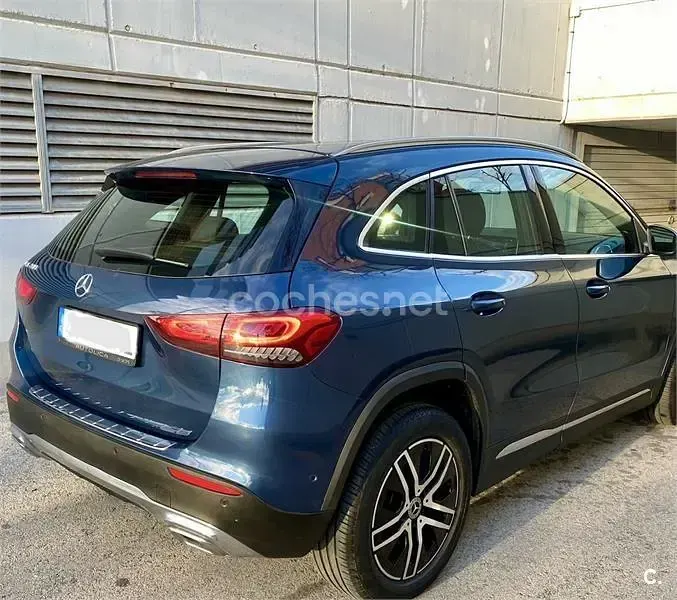 Usado Mercedes GLA200 156 CV (114 kW) 2020 Azul SUV