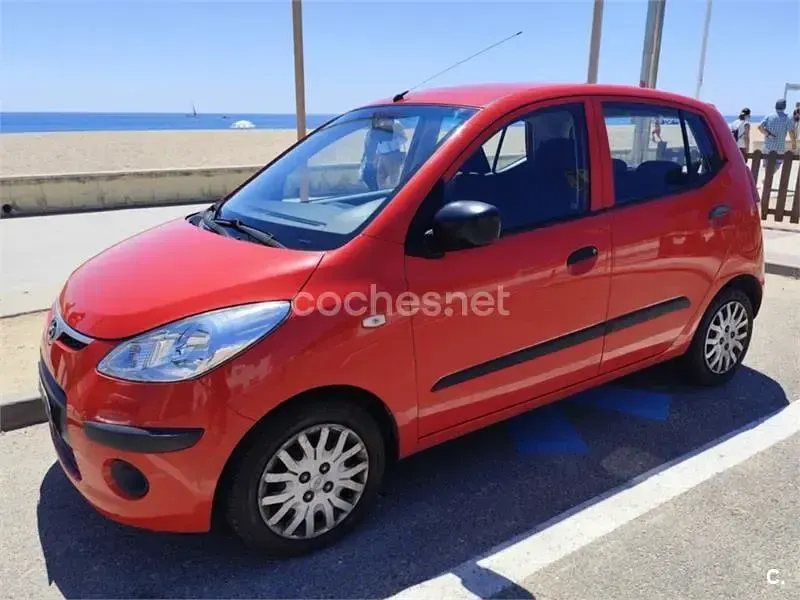Używany Hyundai i10 Comfort 78 KM (57 kW) 2010 Czerwony Hatchback