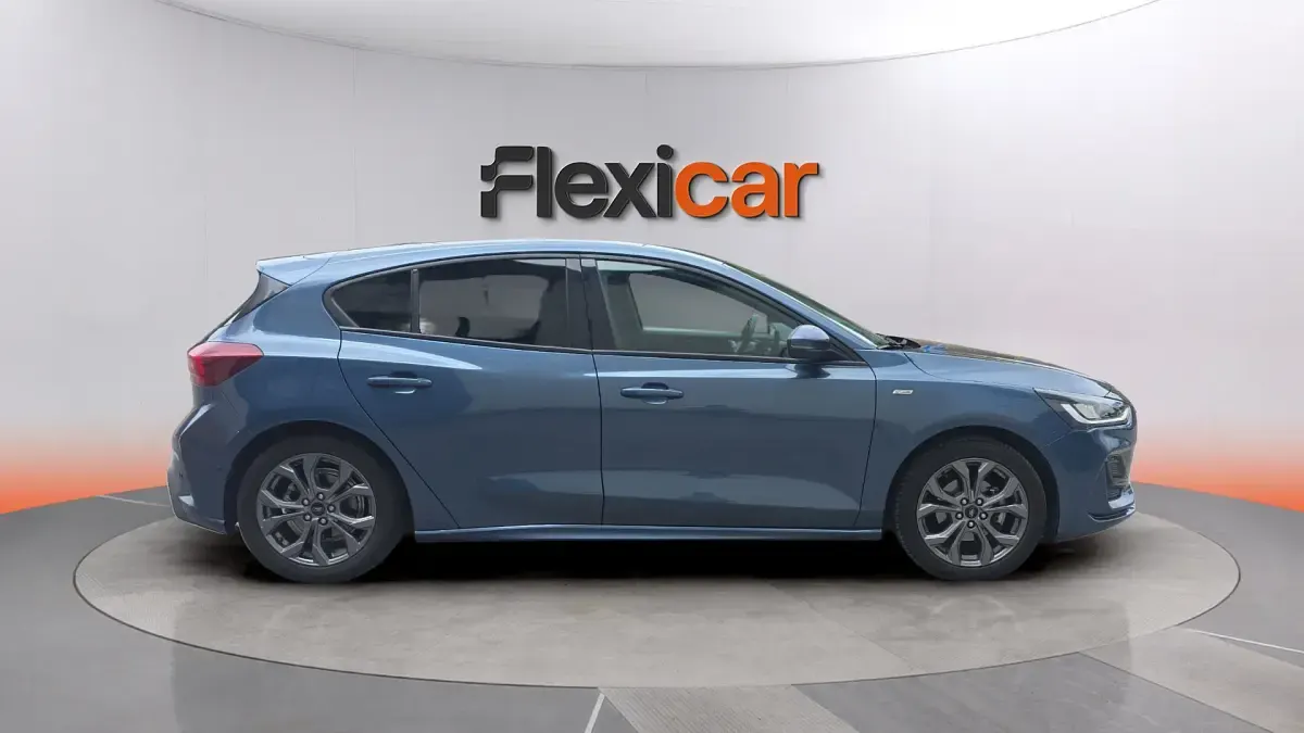 Usado Ford Focus Active 125 CV (91 kW) 2023 Azul Berlina