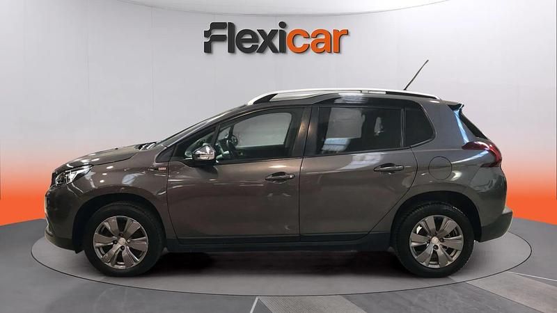 Usado Peugeot 2008 Style 110 CV (80 kW) 2017 Gris SUV