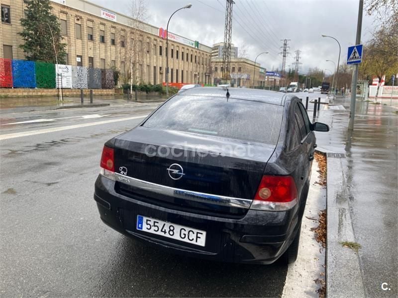 Usado Opel Astra Enjoy 115 CV (84 kW) 2008 Negro Berlina