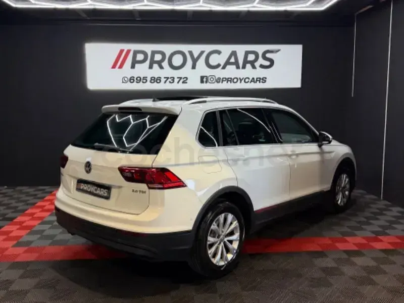 Begagnad VW Tiguan Edition 115 HK (84 kW) 2018 Vit SUV