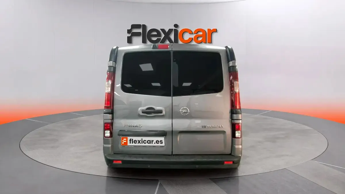 Usado Opel Vivaro S 125 CV (91 kW) 2017 Gris Monovolumen