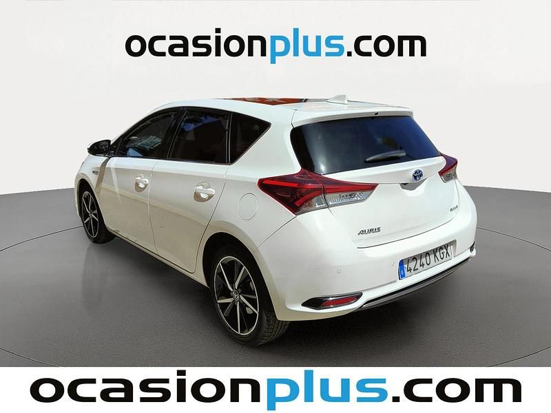 Begagnad Toyota Auris 136 HK (100 kW) 2018 Vit