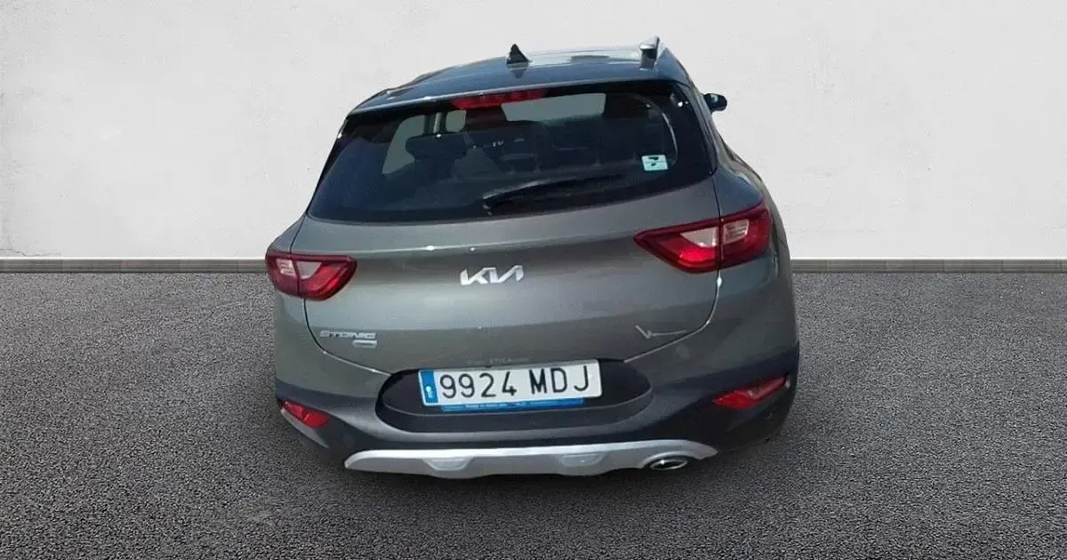Usado Kia Stonic 120 CV (88 kW) 2023 SUV
