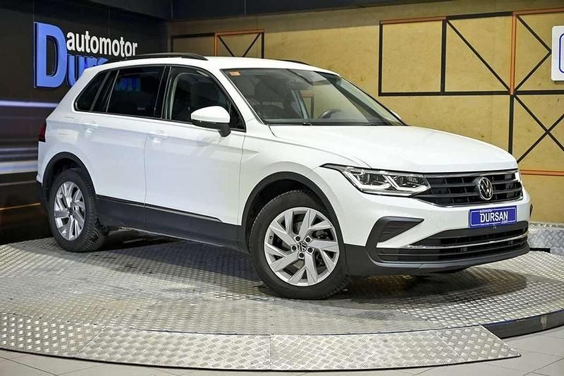 Usado VW Tiguan Life 122 CV (89 kW) 2021 Blanco SUV