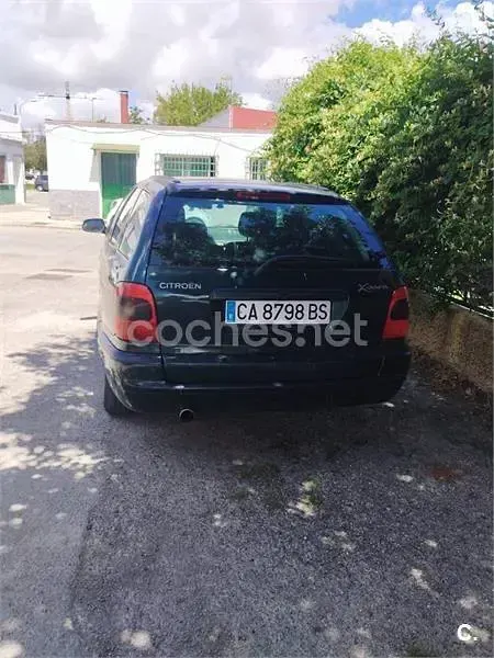 Usado Citroën Xsara 90 CV (66 kW) 2000 Verde Familiar