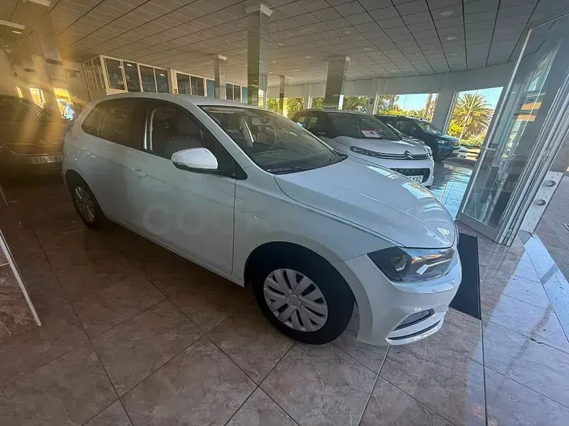 Usado VW Polo Advance 95 CV (69 kW) 2019 Blanco Utilitario