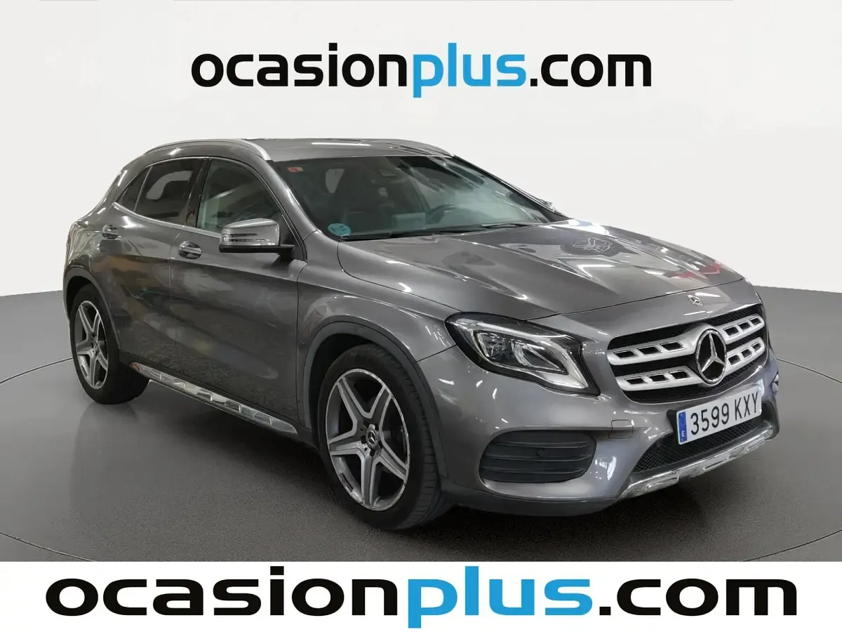 Usado Mercedes GLA200 AMG 136 CV (100 kW) 2019 Gris SUV