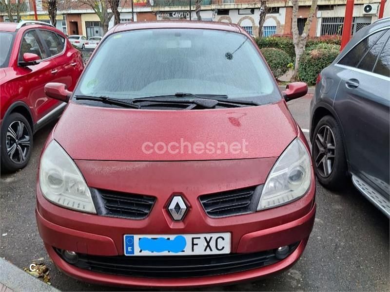 Granate Usado 2007 Renault Scénic II Dynamique Monovolumen | 2200 € (Buen precio) - Imagen 1/4