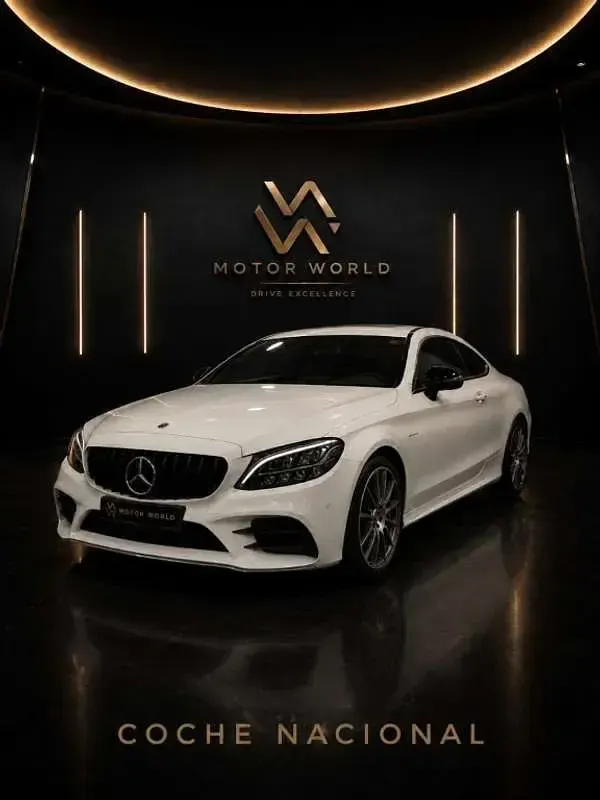 Usado Mercedes C220 194 CV (142 kW) 2018 Blanco Familiar