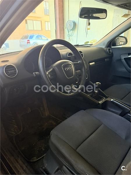Usado Audi A3 Attraction 140 CV (102 kW) 2006 Negro Utilitario
