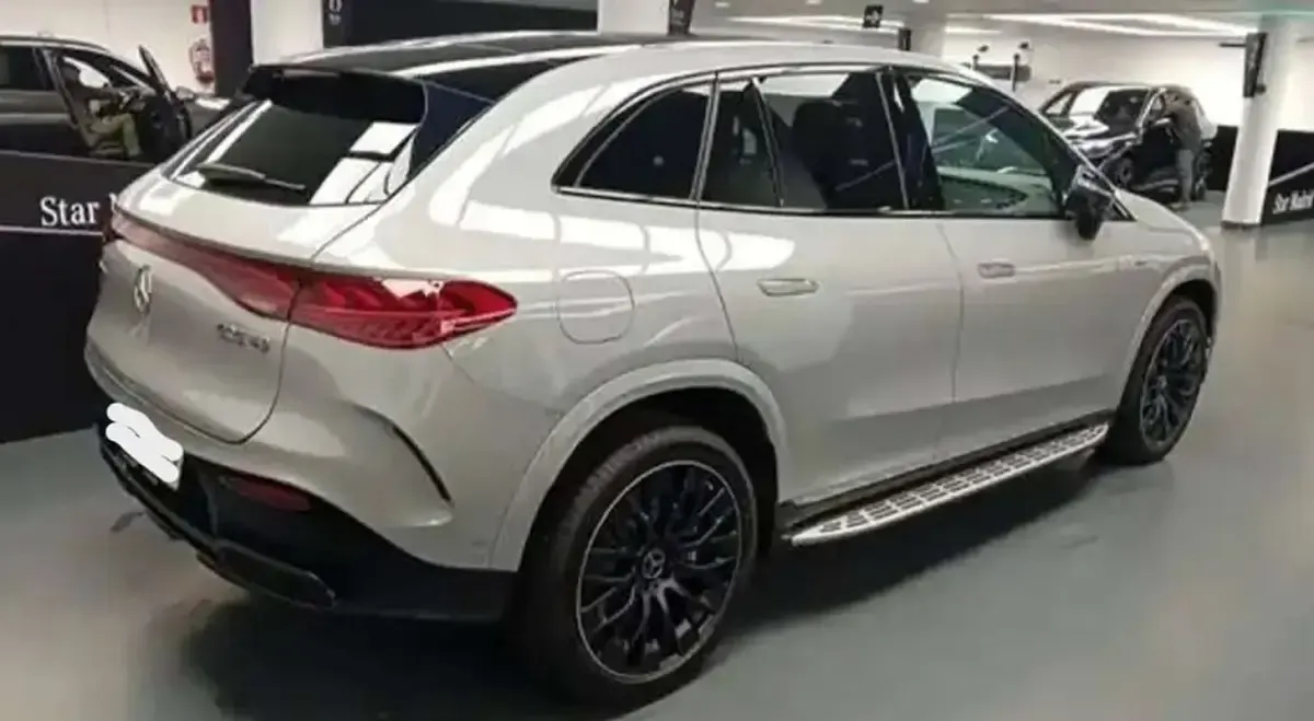 Usado Mercedes EQE AMG 43 AMG 350 kW (476 CV) 2024 Gris SUV