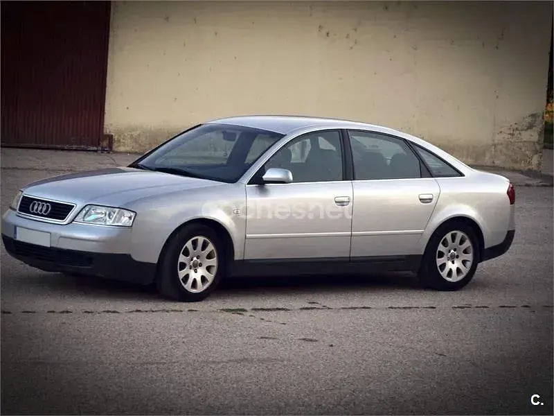 Usado Audi A6 165 CV (121 kW) 1997 Gris / plata Berlina