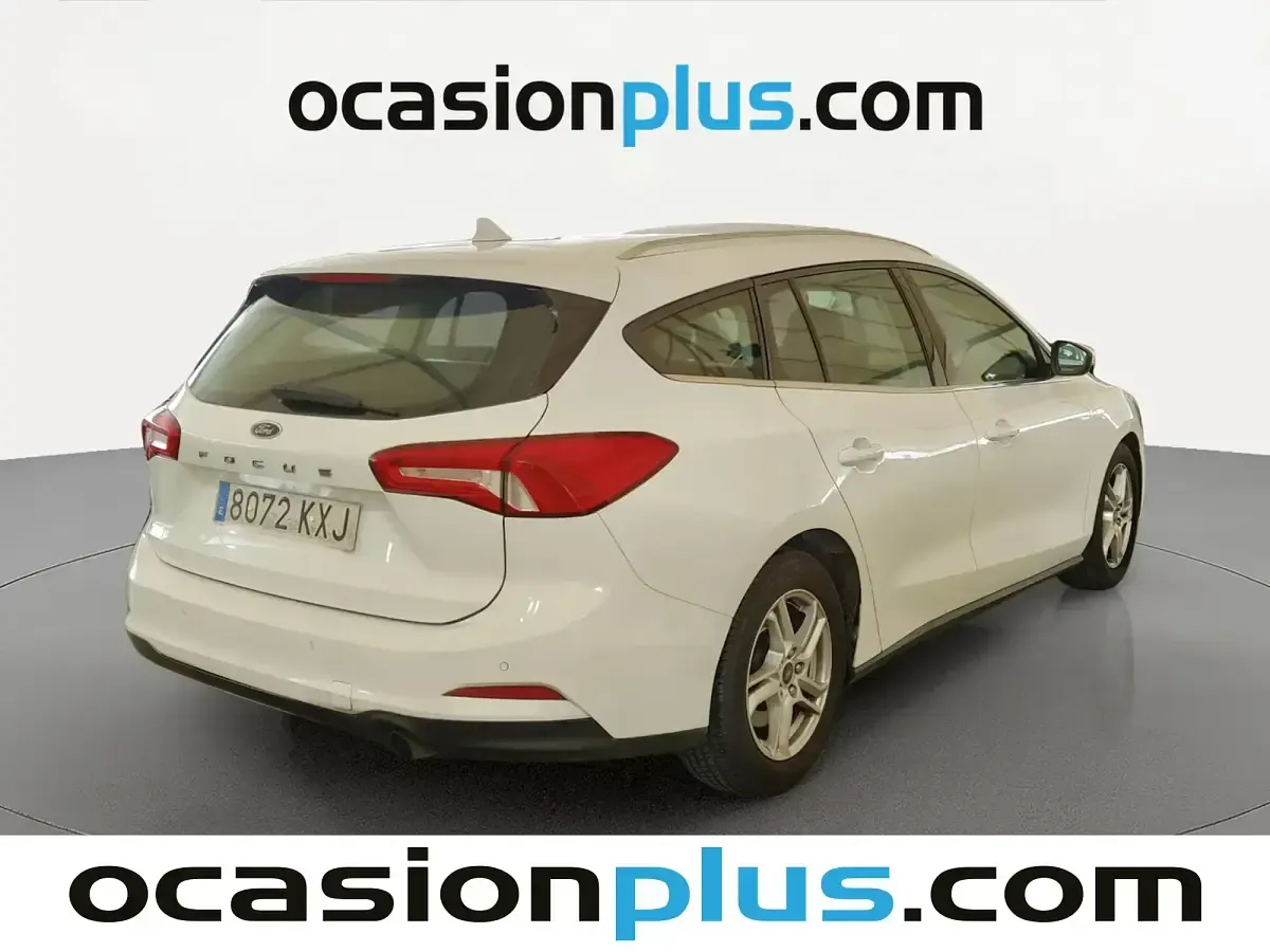 Usado Ford Focus Trend+ 120 CV (88 kW) 2019 Blanco Familiar