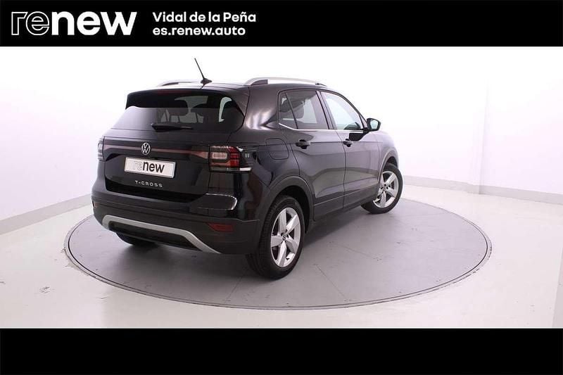 Usado VW T-Cross Sport 110 CV (80 kW) 2022 Negro profundo efect SUV