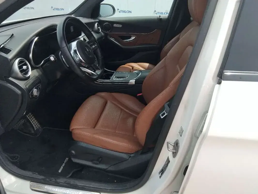 Usado Mercedes GLC300 258 CV (189 kW) 2021 Blanco Coupe