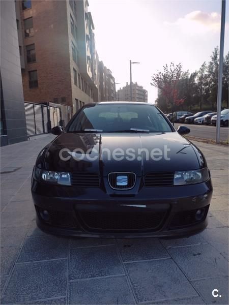 Negro Usado 2005 Seat Leon Berlina | 4600 € (Precio justo) - Imagen 1/4
