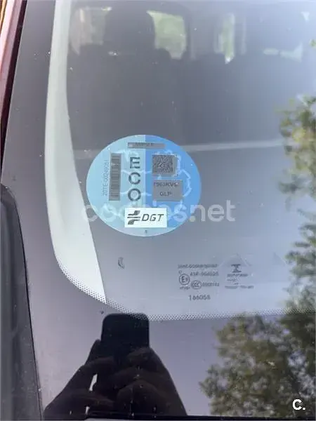 Usado Peugeot Rifter Active 110 CV (80 kW) 2019 Marrón Monovolumen