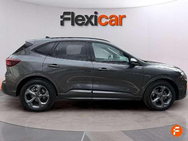 Usado Ford Kuga ST-Line 150 CV (110 kW) 2025 Gris SUV