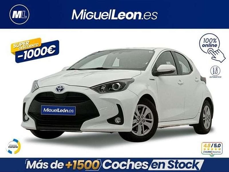 Usado Toyota Yaris Hybrid Business Edition 116 CV (85 kW) 2021 Blanco Utilitario