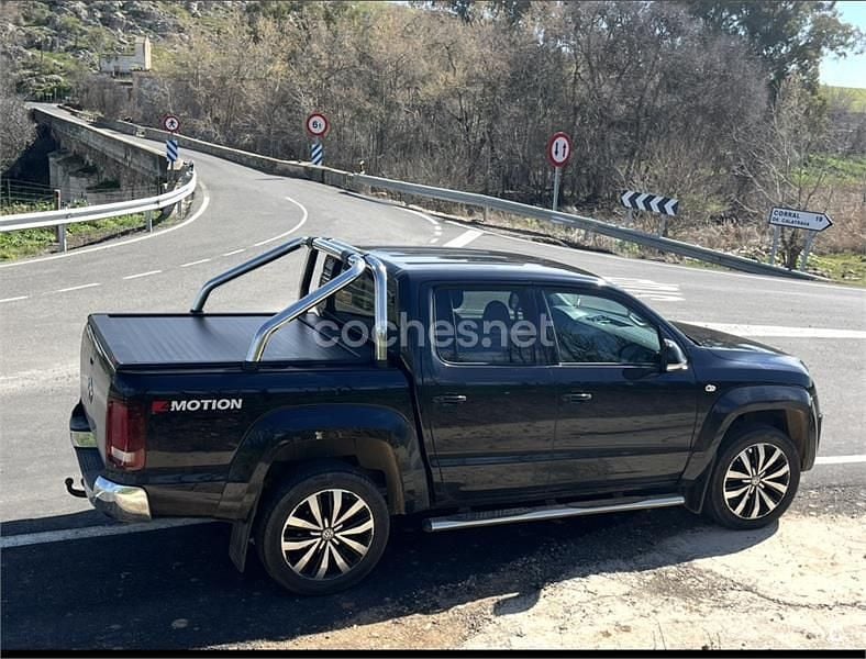 Usado VW Amarok Aventura 224 CV (164 kW) 2018 Negro Pickup/Camioneta